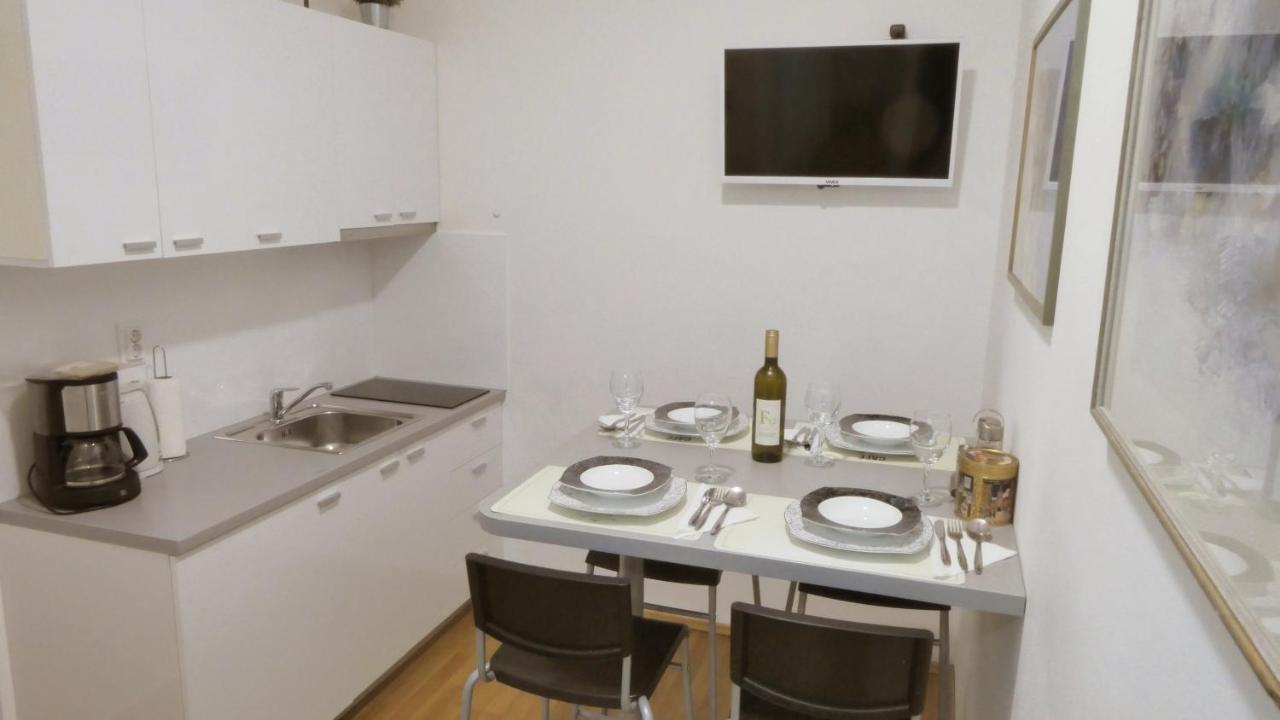 F12 Apartments Zagreb Luaran gambar